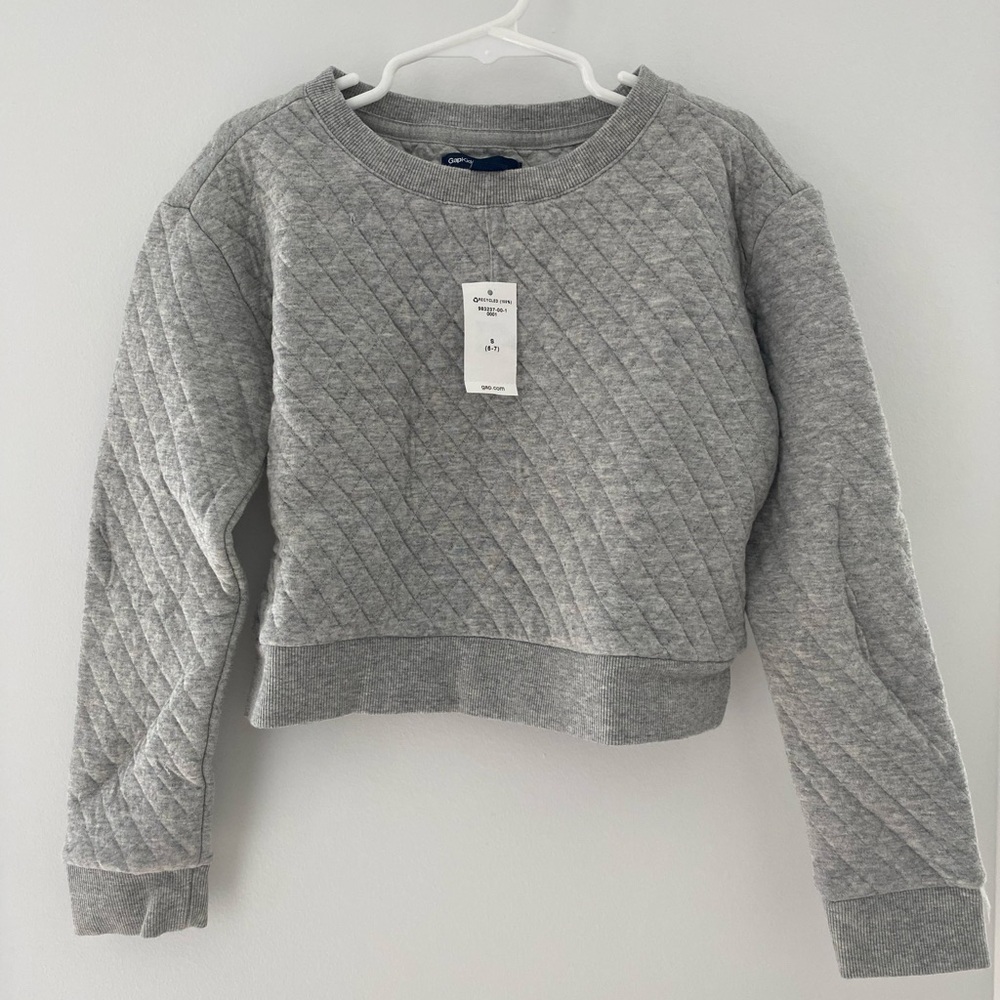 NWT GAP Brand Children’s Sweater Size S (6-7)
